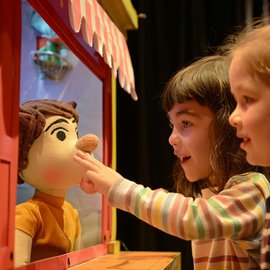 Loutky, divadlo a dramatická hra