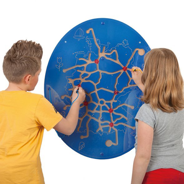 Hra na stěnu "Cestování v Evropě" - magnetická hra na jemnou motoriku