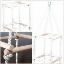 Šplhací žebřík pyramida - tělocvičné nářadí