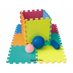 desky-FM946-10-desek-EVA-celocolor-30x30-10ks-puzzle-14cm-sila-K1191_1A_2.jpg