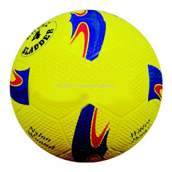 Fotbal F-4 Dimple pěnová guma - odolný míč s dlouhou životností