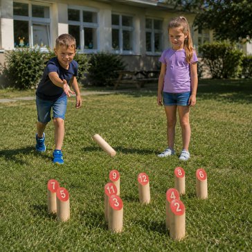 Kubb s čísly - kolíková hra