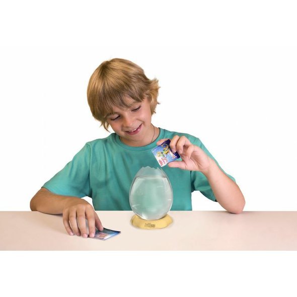 EGG spress - Vodní dráčci v akváriu v podobě dinosauřího vejce