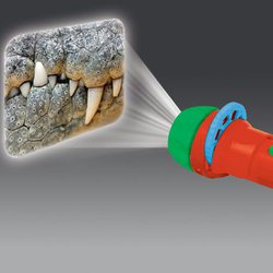 Dětský ruční foto-projektor "Nebezpečná zvířata"  a  kapesní svítilna