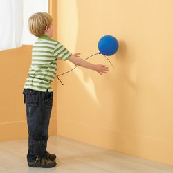 Závěsný míč - Ø 20 cm, pro nácvik házení, chytání, kopání