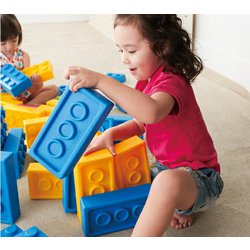 Q-Blok "32" - dětská stavebnice s velikými barevnými cihlami