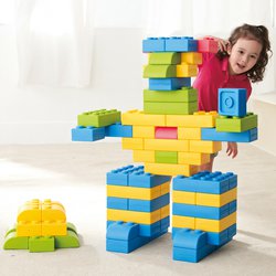 Q-Blok - dětská stavebnice s velikými barevnými cihlami