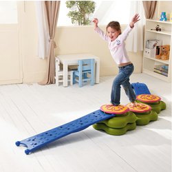 Lekníny s chodníčky - průlezka a překážková dráha pro děti