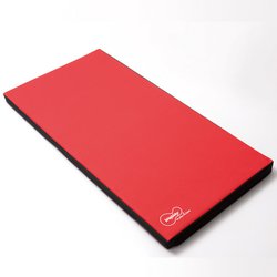 Gymnastická žíněnka červená - suché zipy po obvodu pro spojování