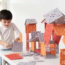 Konstrukční dlaždice - prostorové vnímání a kreativita