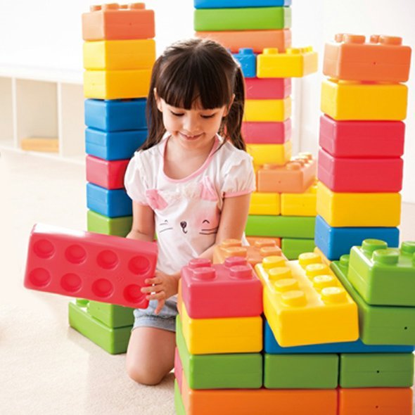 Mladý stavitel - stavebnice s velkými cihlami