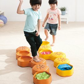 Taktilní a smyslové chodníčky pro děti