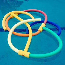 Tréninkové pomůcky pro zlepšení plavecké techniky