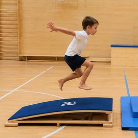 Odrazové můstky pro děti – gymnastika a přeskok