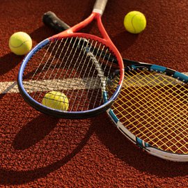 Tenis – dětské tenisové rakety a míčky