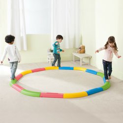 Hmatová cesta - hra na koordinaci a rovnováhu