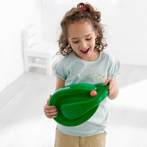 Nekonečná dráha - hra na jemnou motoriku a koordinaci oko-ruka